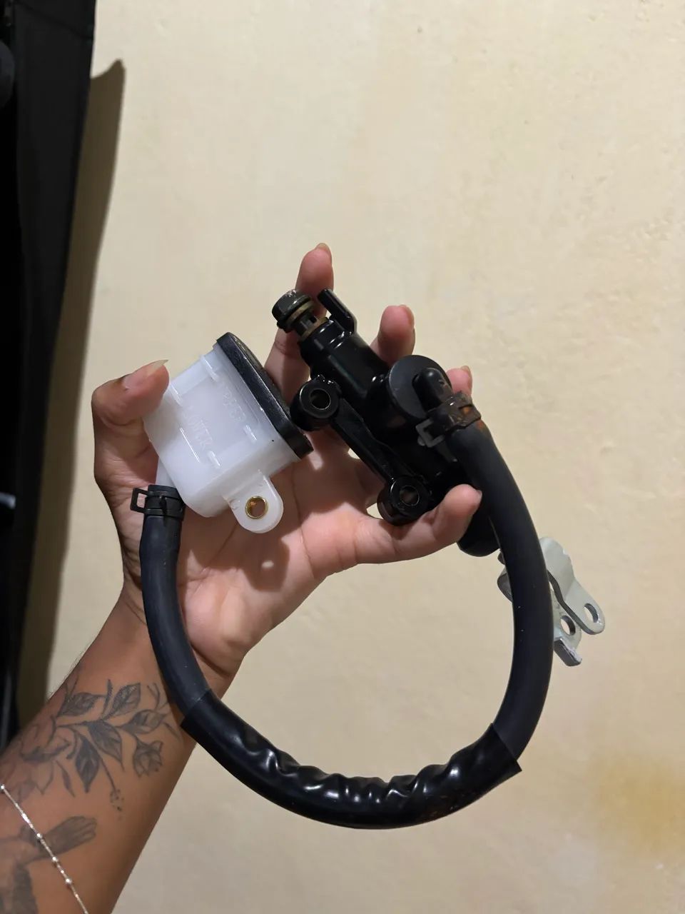 CILINDRO freio traseiro/ com reservatório NOVO