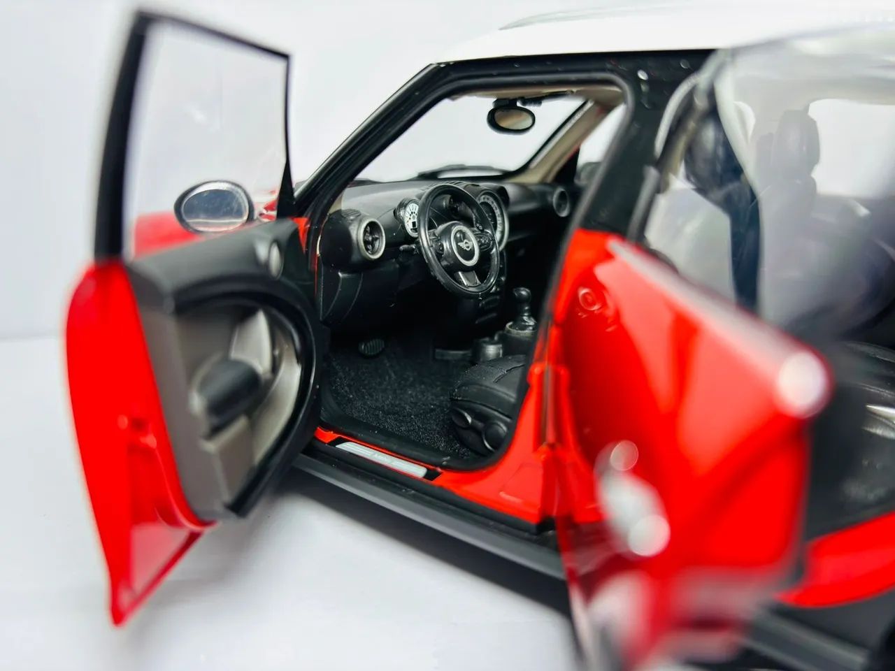 Miniatura Mini Cooper S Countryman 2010 1/18 - Foto 5
