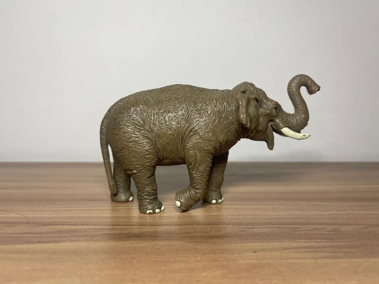 elefante de brinquedo  - Foto 3