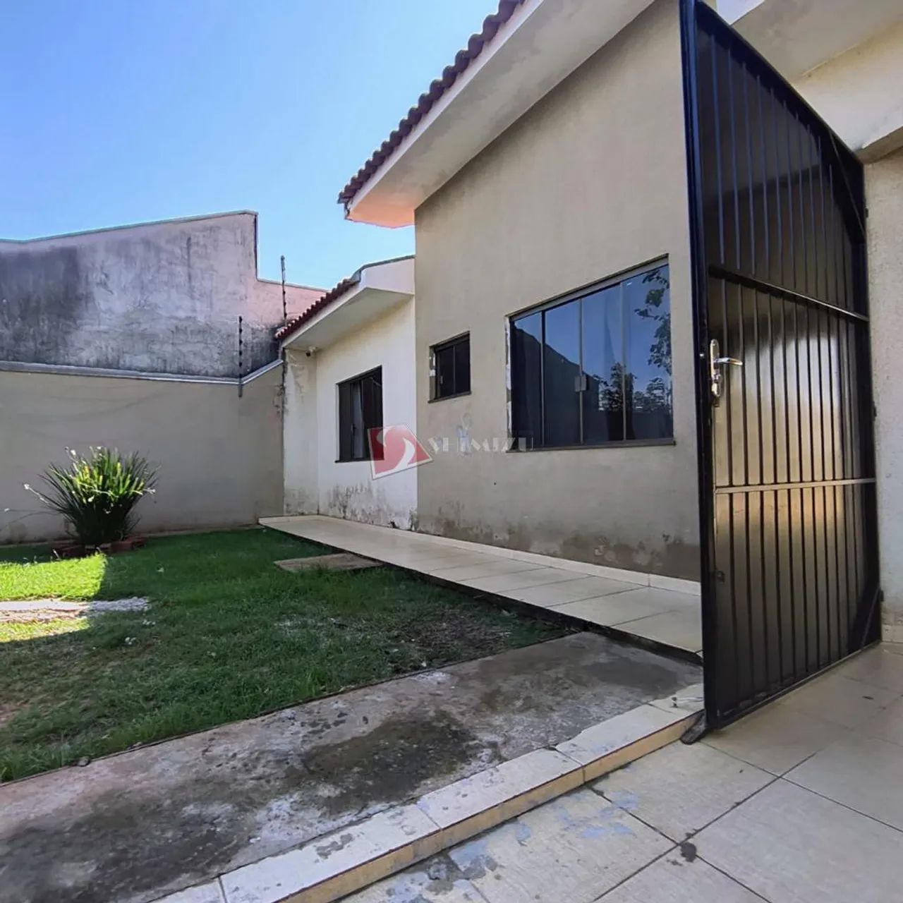 Casa à venda em Maringá, Parque Industrial 200, com 4 quartos, com 155.86 m² - Foto 4