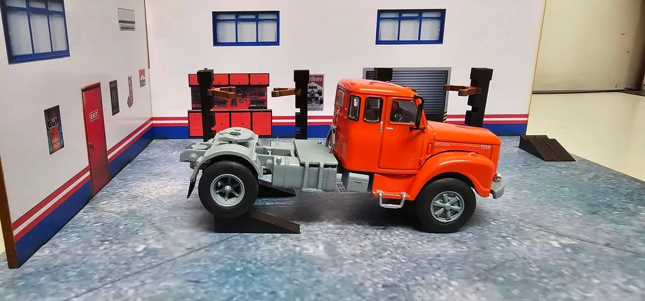Miniatura Scania 111s Laranja 1:64 - Foto 3