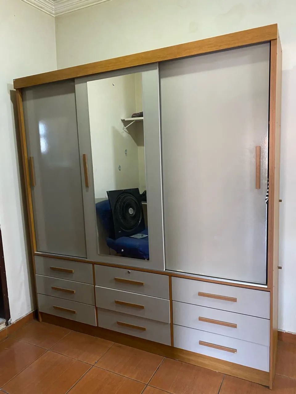 Guarda roupa casal 