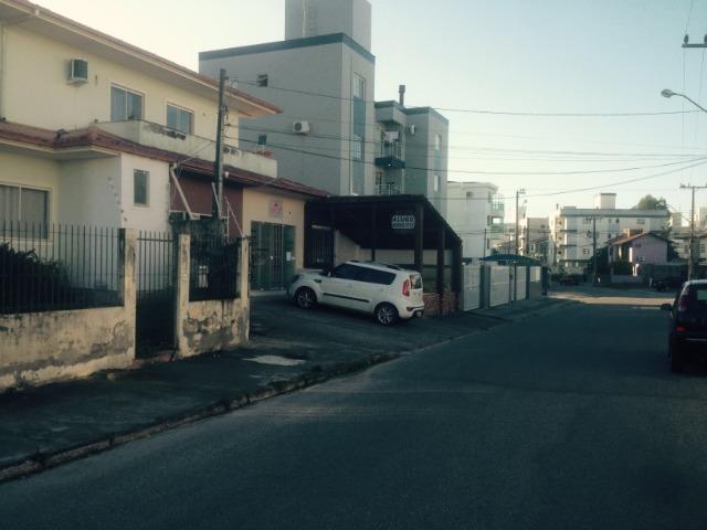 Alugo casa térrea Comercial no Pagani