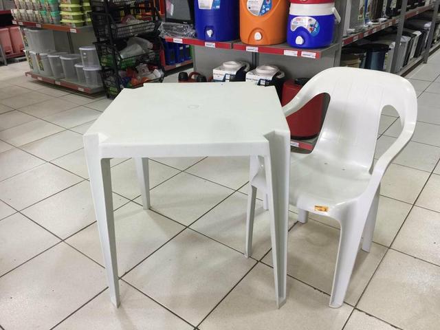 Jogo de Mesa Plástico - Foto 3