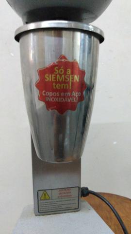 Vendo batedor de Milk shake copo de inox esta semi nova - Foto 2