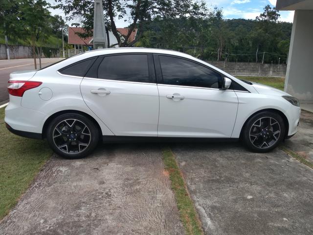 Focus Titanium-estaciona sozinho -teto -3 mil abaixo - Foto 5
