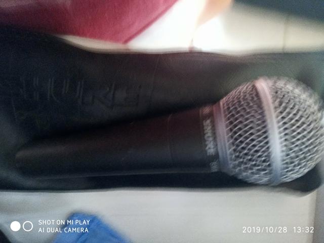 Microfone SHURE SM58 - 400 reais - Foto 2