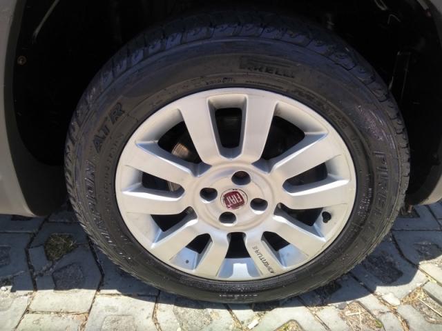 FIAT STRADA 1.8 MPI ADVENTURE CD 16V FLEX 3P MANUAL. - Foto 9