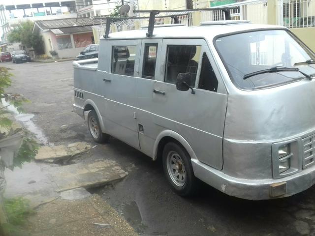 Vendo/troco por kombi /besta