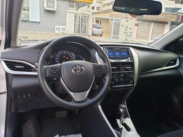Toyota yaris SD XL plus 1.5 18/19 flex prata aut - Foto 10