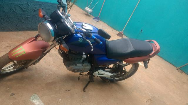 Suzuki yes 125 vendo! leia o anuncio antes de chama! Moto boa! - Foto 3