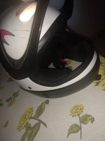 Capacete