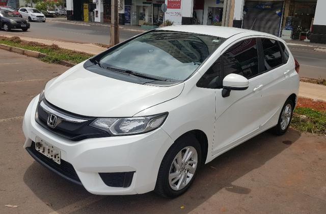 Honda FIT automático - 2014/2015 - Completo