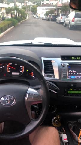 Hilux 2015 SRV 4X4 DIESEL COMPLETA - Foto 6