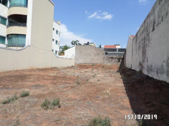 Vende-se terreno para construção na Vila Aurora em Rondonópolis/MT; - Foto 2