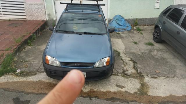 Fiesta 2001 em dia recibo aberto 2019 no verde
