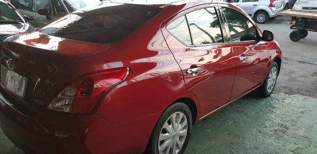 Nissan Versa sv 1.6 completíssimo único dono - Foto 9