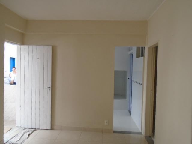 Ótimo apartamento de 02 quartos Tindiba 1048 tendo 01 mes de carência - Foto 3