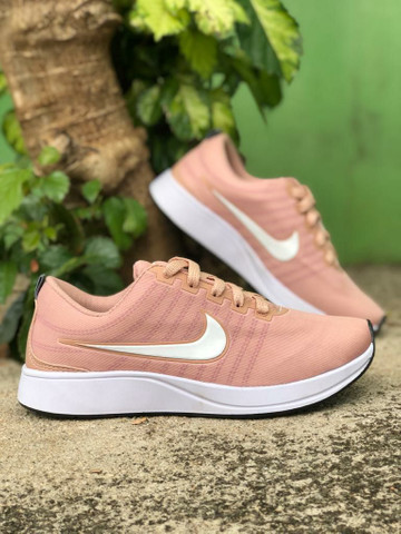 Tênis esportivo feminino