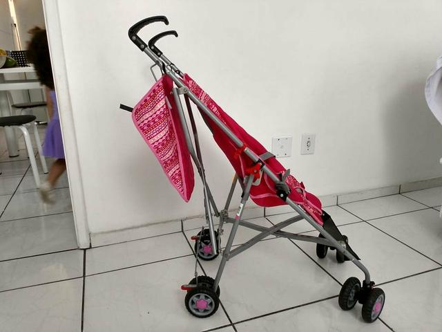Vendo Carrinho para criança (Guarda-Chuva) - Foto 4