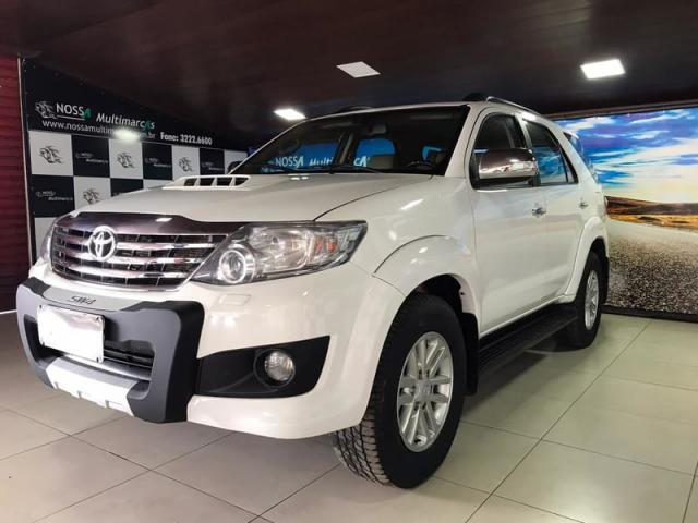 TOYOTA HILUX SW4 SRV 4X4 3.0 AUTOMÁTICA DIESEL