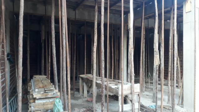 Vendo tábua e escora para obra.obs não entrego