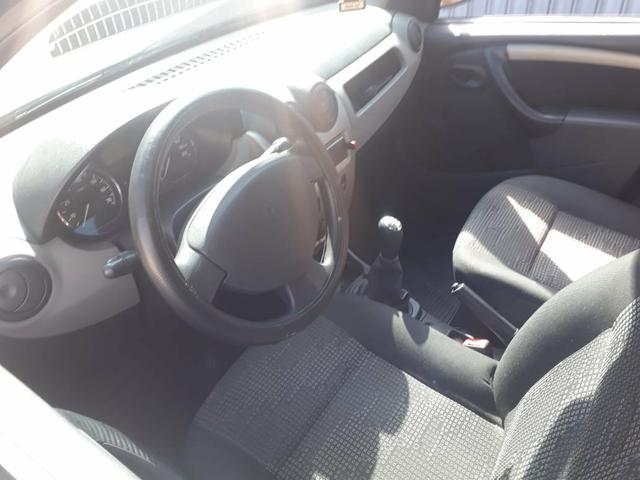 Sandero - Foto 5