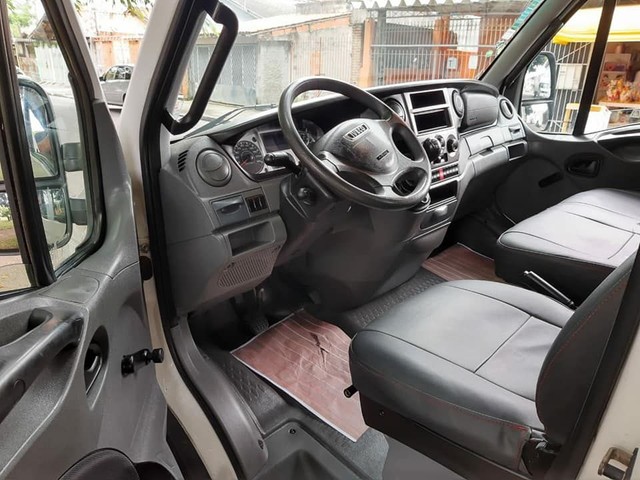 Iveco Daily 35s14 carroceria 2014 - Foto 5