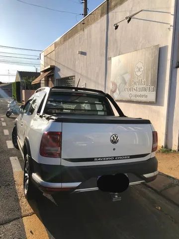 Comprar Picape Volkswagen Saveiro 1.6 G7 Cabine Dupla Cross Flex Cinza 2017  em Ribeirão Preto-SP