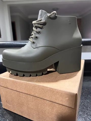 Bota melissa verde store militar