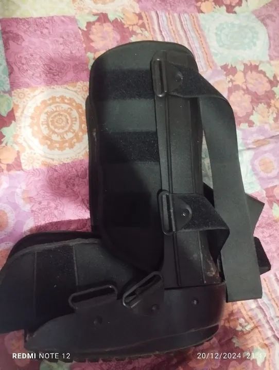 Bota ortopédica para imobilização de tornozelo - Foto 2