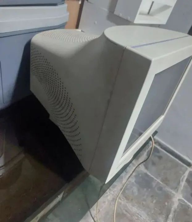 Monitor Samsung SyncMaster 753df 17" - Foto 2