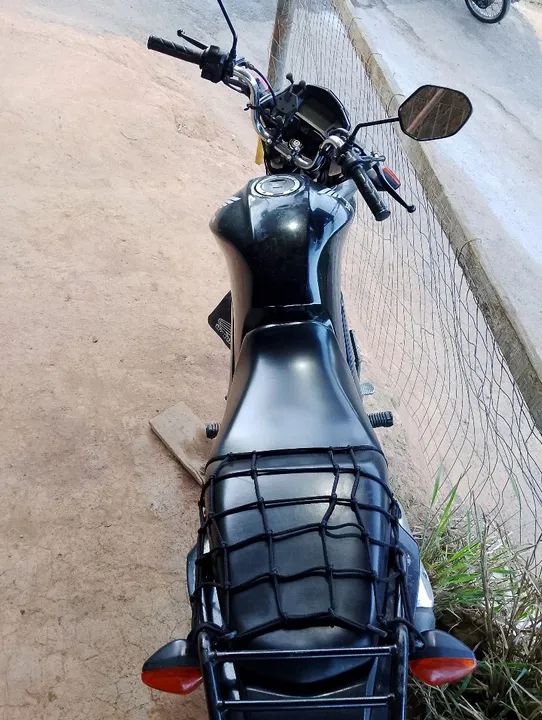 Fan 125 i 2018 toda zera emplacada no meu nome revisada bateria nova os dois pneus novos  - Foto 2