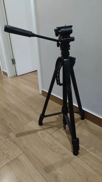 Tripé WF - 3716 para Câmera 