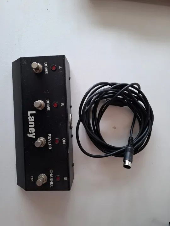 Amplificador Guitarra Laney Vh100r Valvulado e cx 4X12 - Foto 3