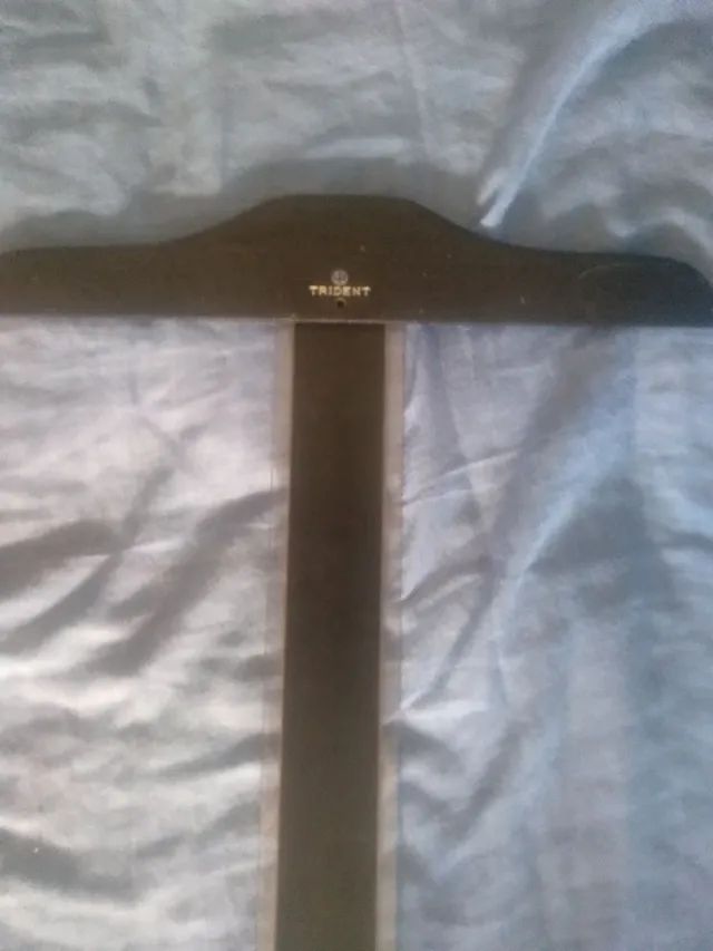 Régua T Trident