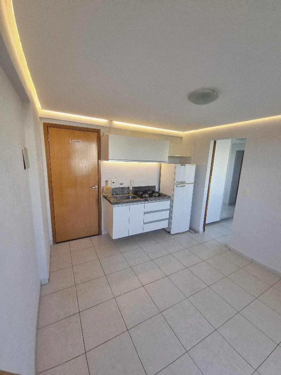 Apartamento c/ Piscina no Setor Universitário - Aluguel sem taxas extras!