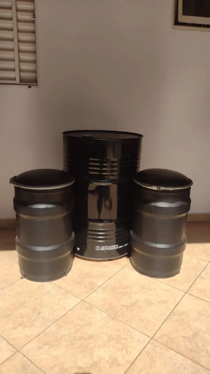 Mesa tambor com banquetas 64311790510595120