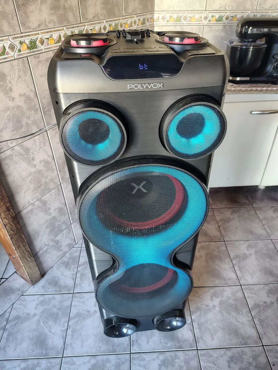 Caixa de Som Polyvox com luzes - Foto 3