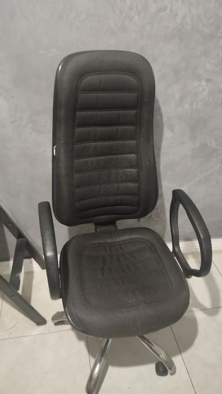 Cadeira de Escritório Executiva Preta - Foto 3