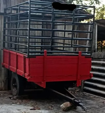 Reboque com Gaiola para Gado ou Cavalo
