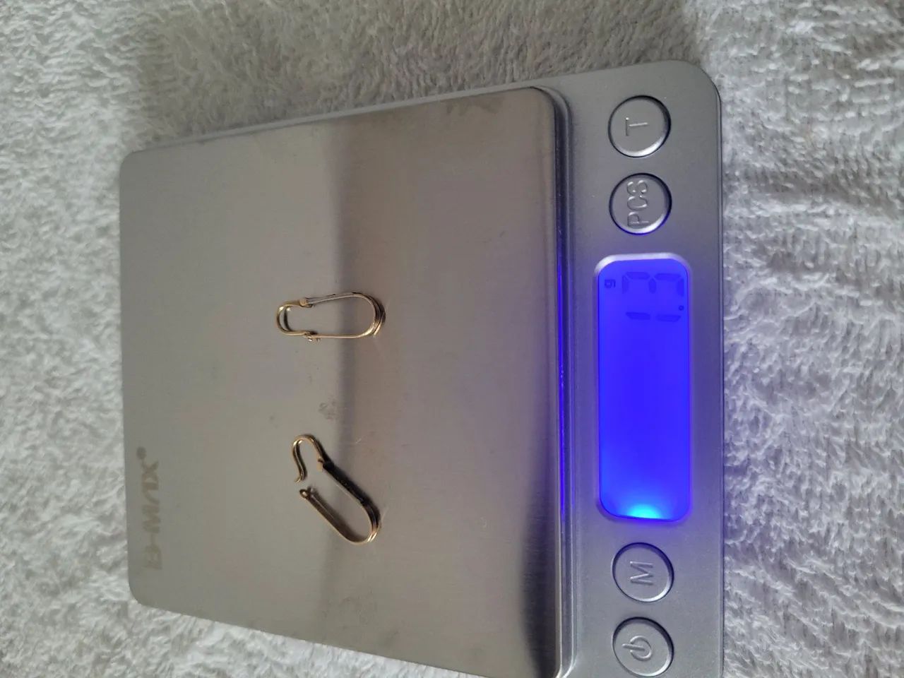 Brincos pequenos de ouro 18k  - Foto 4