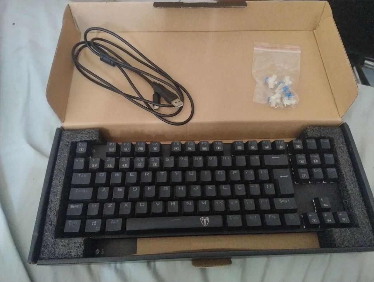 Teclado Gamer Mecânico T-Dagger com Switch Azul - Foto 2