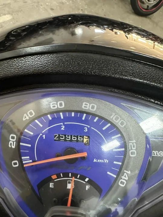 Honda Biz 125 ES 2011 / 25.966 km - Foto 7