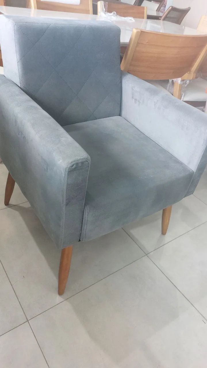 Poltrona confortável e elegante R$250 cada