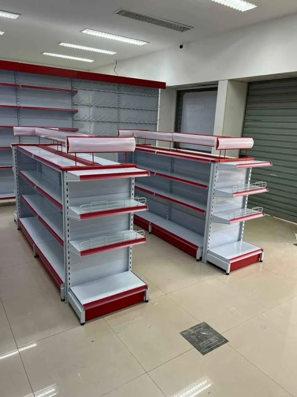 GONDOLAS DE CENTRO PARA FRAMACIA AMAPÁ - NOVAS