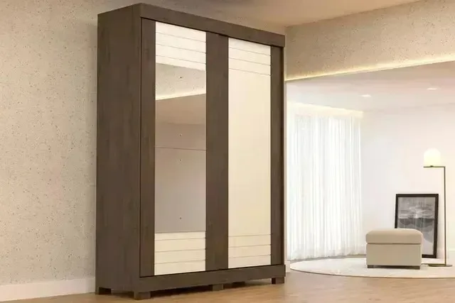 Na promoção o Guarda Roupa Solteiro 2 Portas Com Espelho ACP - ACP Móveis