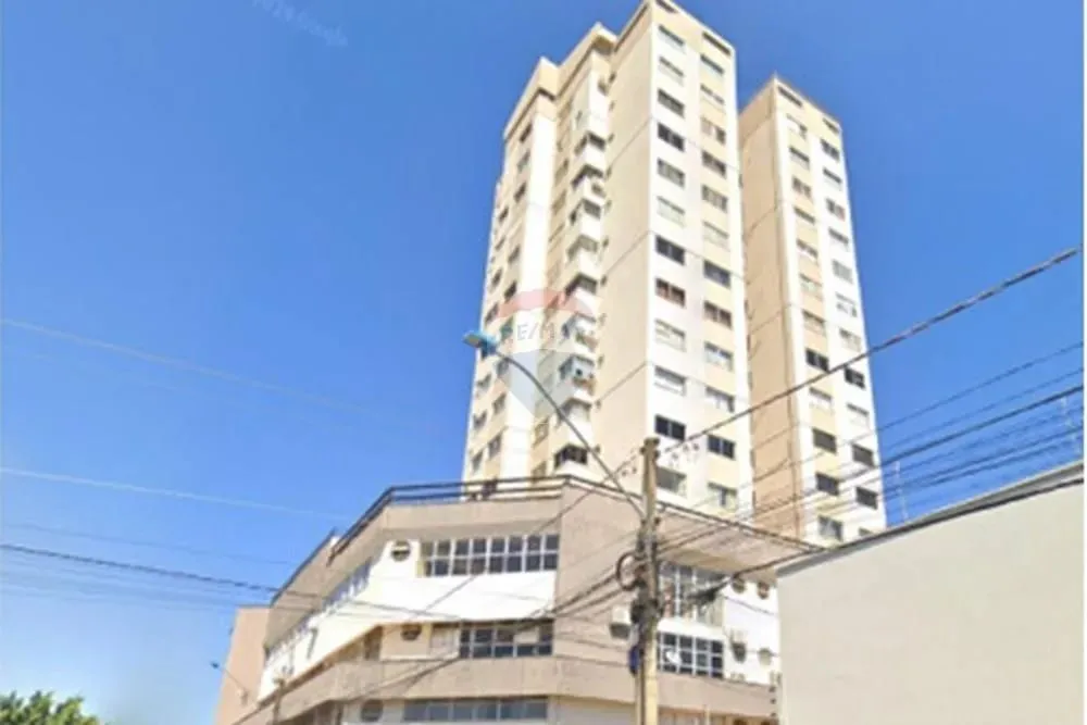 Apartamento Duplo no Edifício Palácio das Acácias