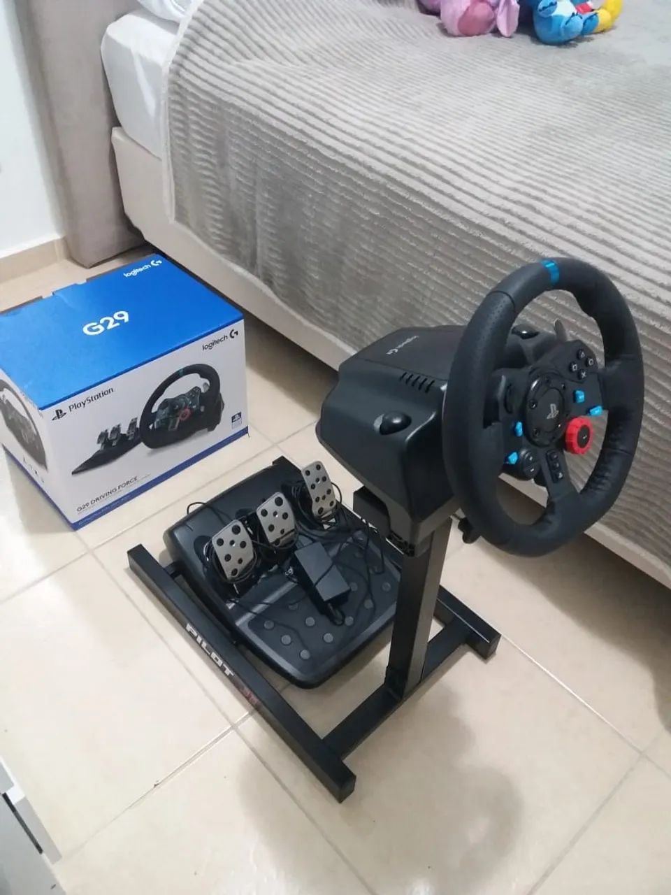 Volante Logitech G29 Driving Force para PS4, PS5 e PC - Foto 4