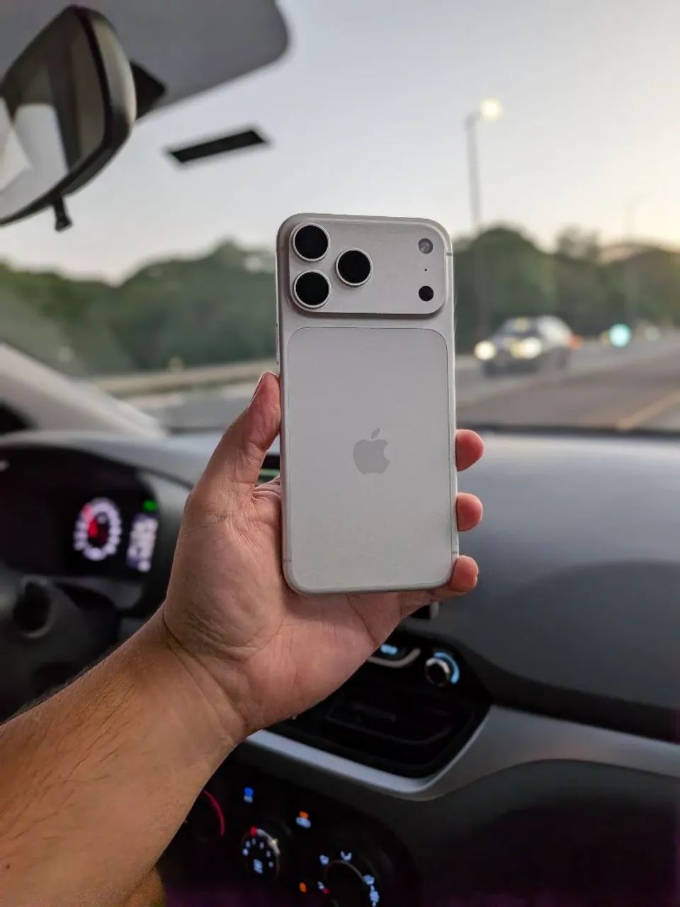 iPhone 17 Pro Max SILVER - Celulares e Smartphones - Guará II